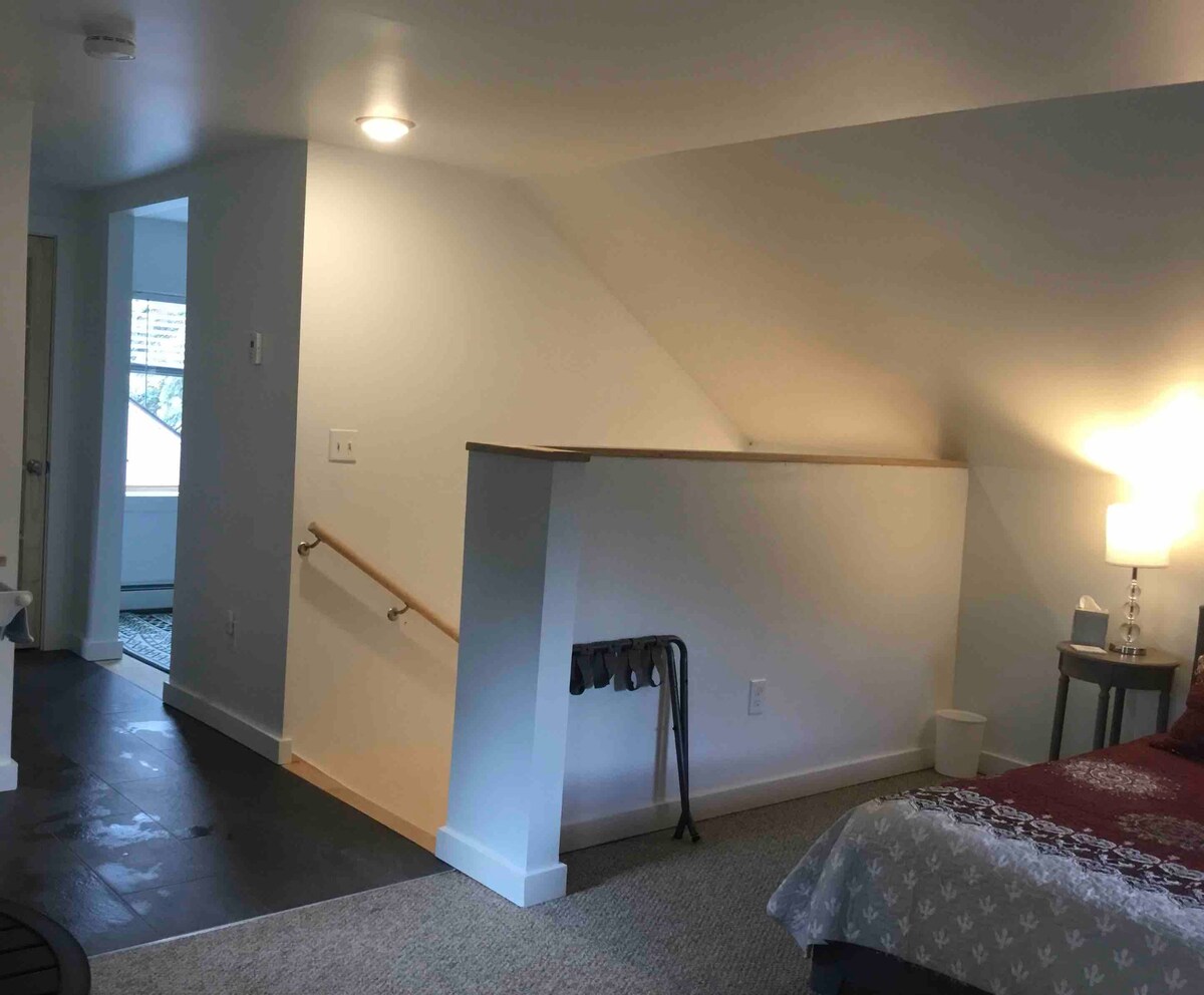 отворени скали. поглед од спалната соба на горниот кат