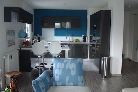 Chambre confortable proche gare TGV