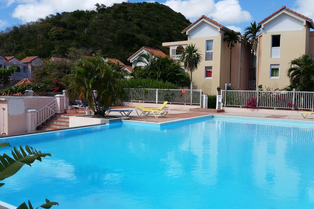 La piscine à débordement