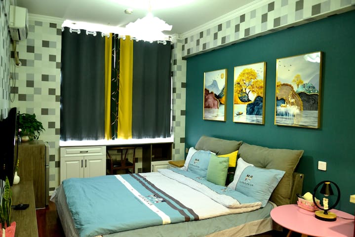 倾宿 心语 Cbd软包大床京都私享小清新无接触入住 近铁塔古城东昌湖畔摩天轮银座剧院 Serviced Apartments For Rent In