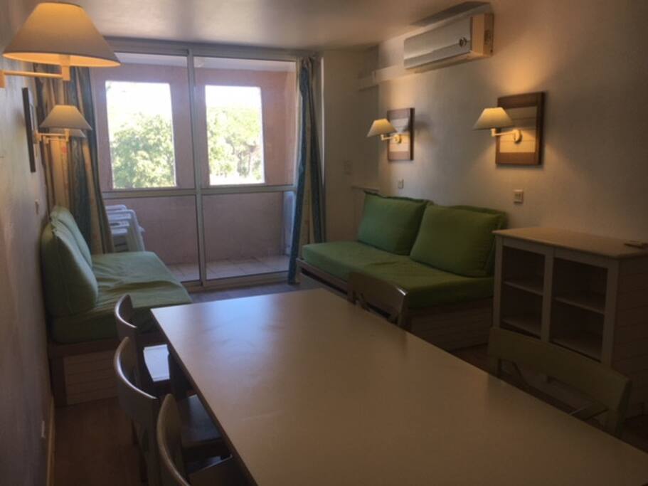 Overview of the living room