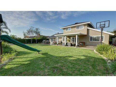 Spacious Family-Friendly Home, Near Disney/Beaches