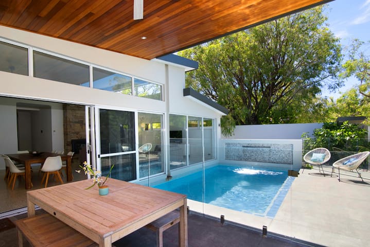 SALT – Luxury Oceanside Oasis