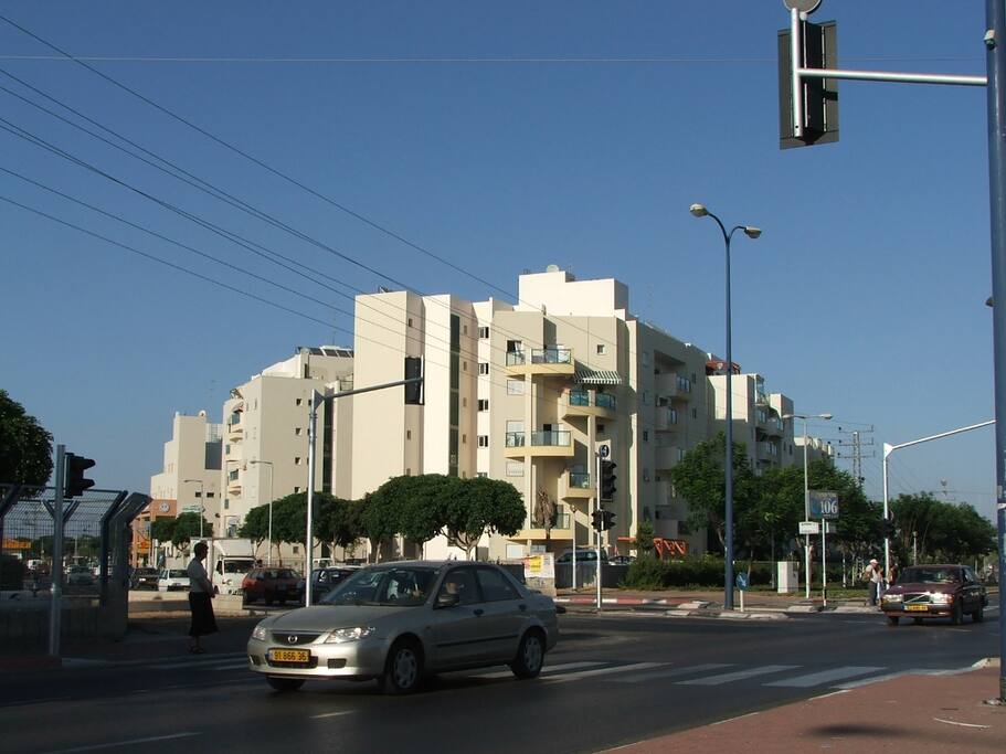 квартира находится в этом доме