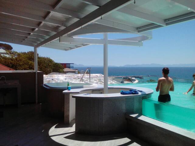 Boutique Lux Apartment – 2 Suites – Solar Powered gallery image 5