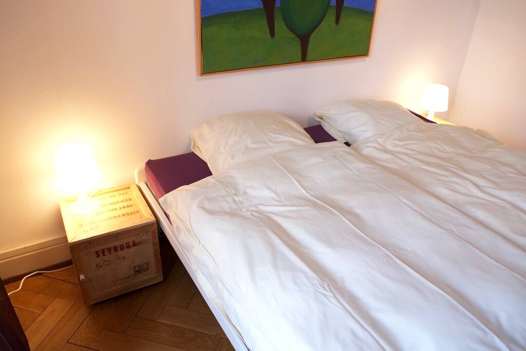 Sleeping corner with two single beds