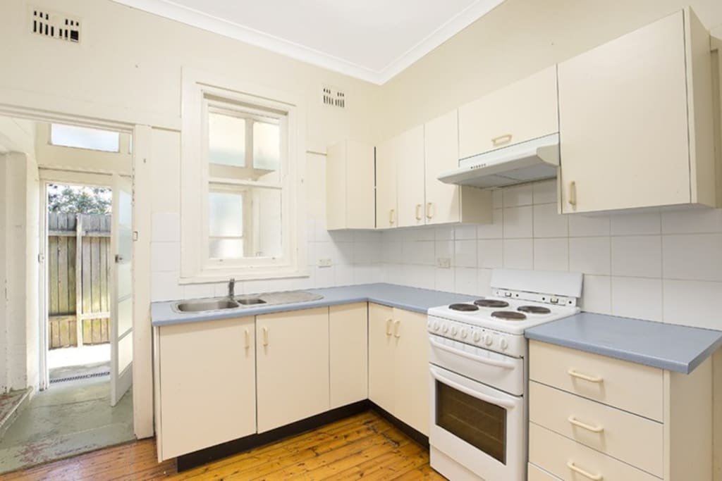 Fully equipped kitchen