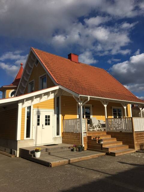 Summer idyll with large pool and garden