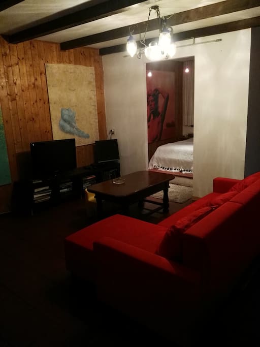 divano letto e camera