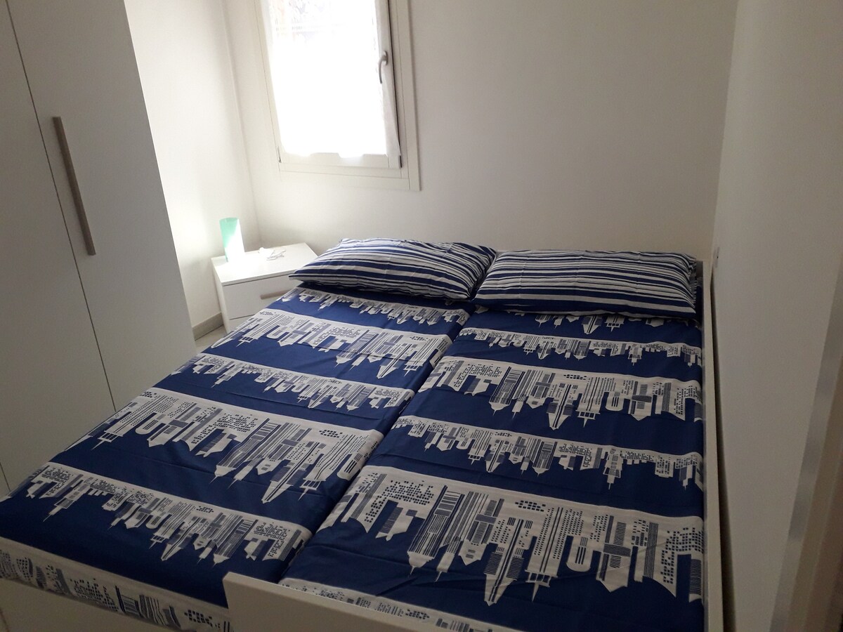 second bedroom with double bed