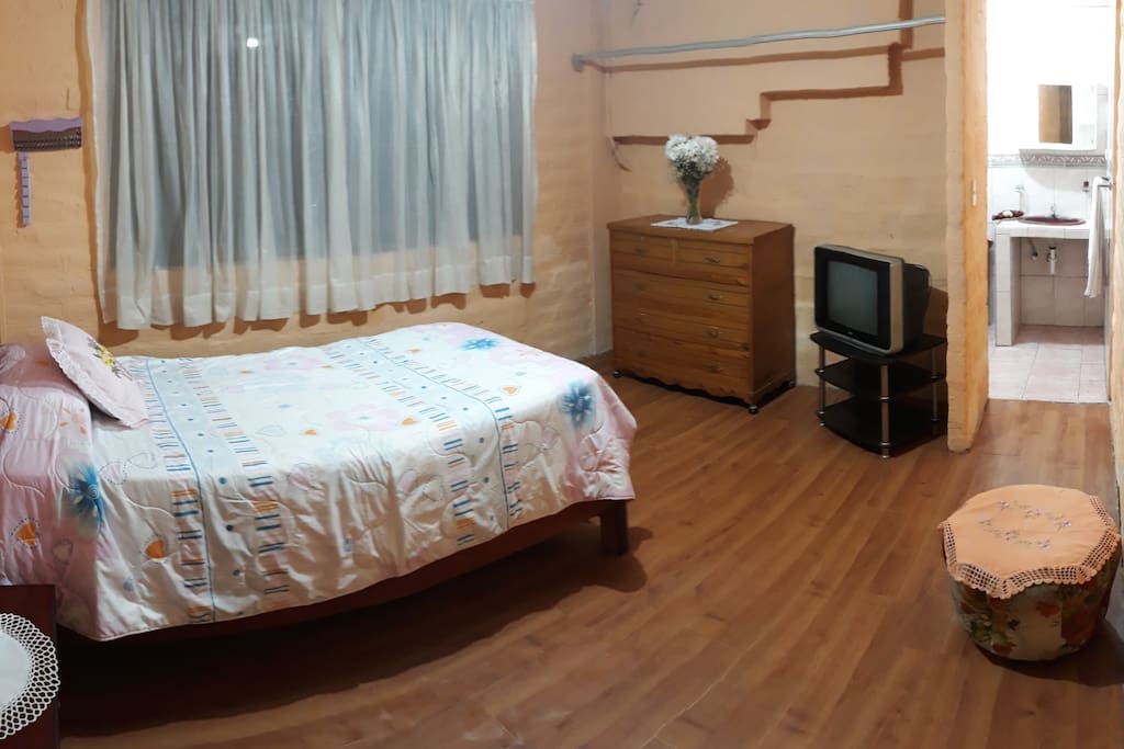 Habitación con baño privado
