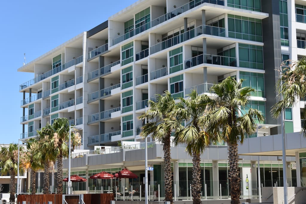 Breakwater Apartment