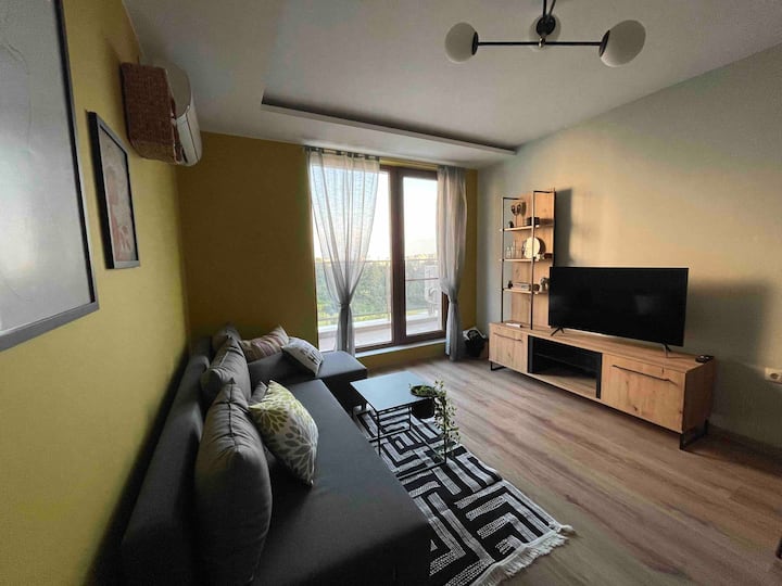 Trendy & Comfy Brand New Apt. With Sea & Park View - Burgas