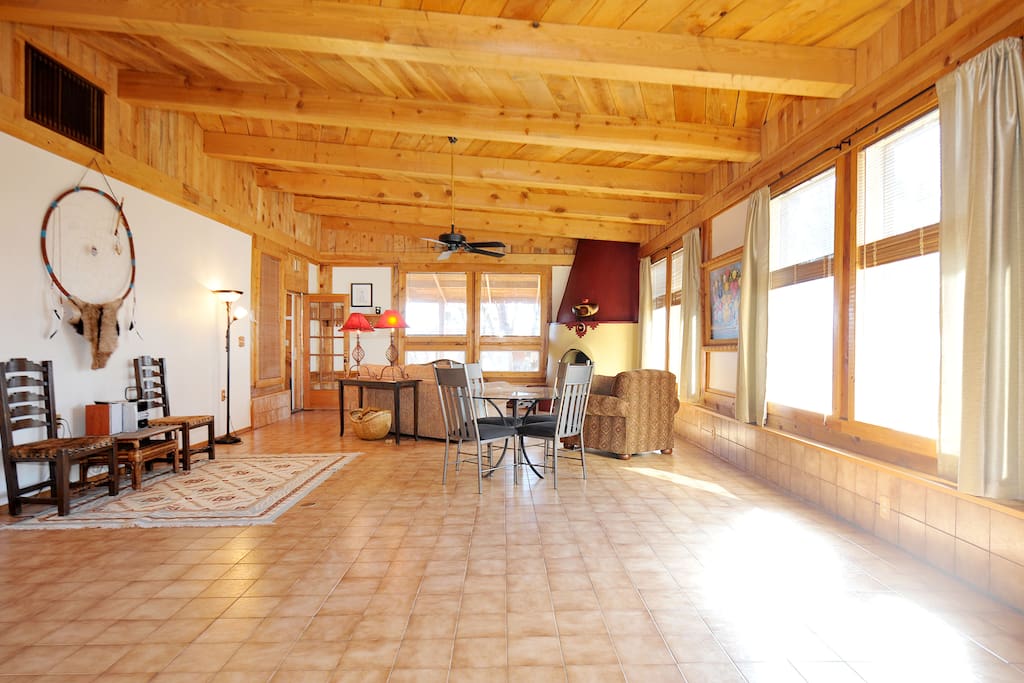 Large living room area to enjoy!