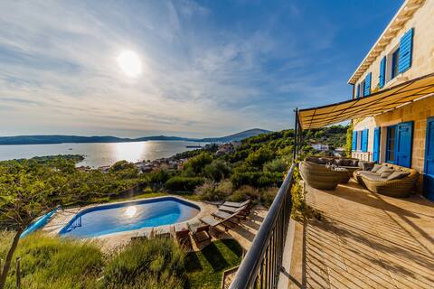 Villa Amarina, sea, luxury, pool, hotel service