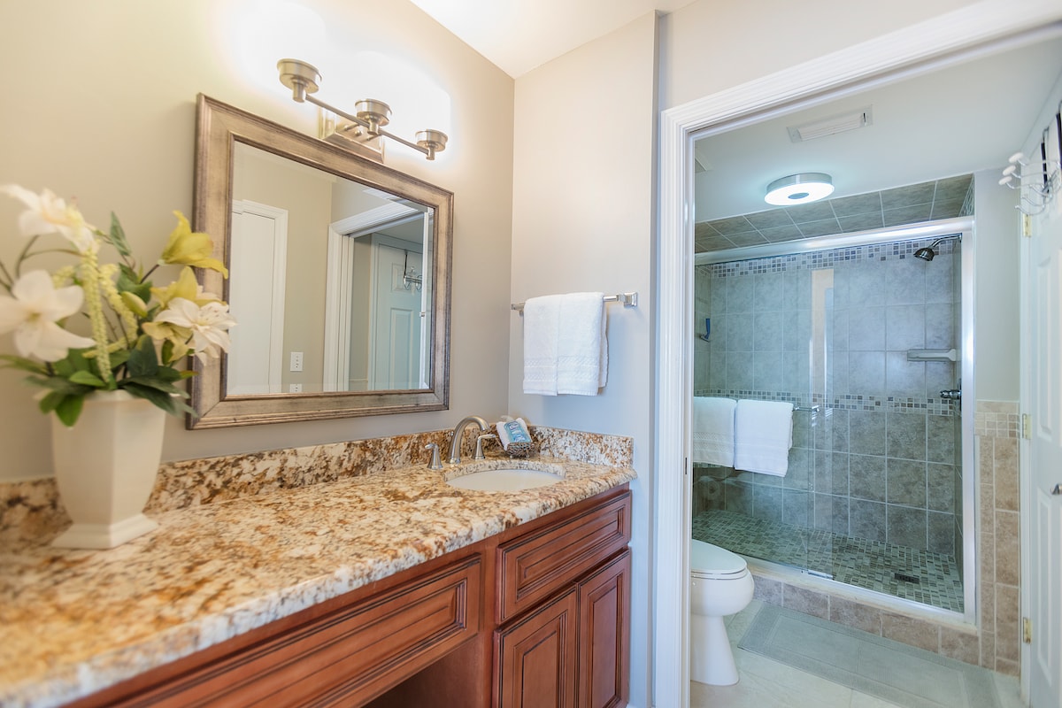 Breathtaking Direct Oceanfront Condo