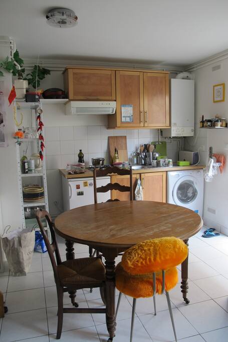 salle à manger-cuisine/kitchen-dining room