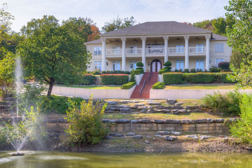 Columns Mansion Houses for Rent in Tulsa, Oklahoma, United States