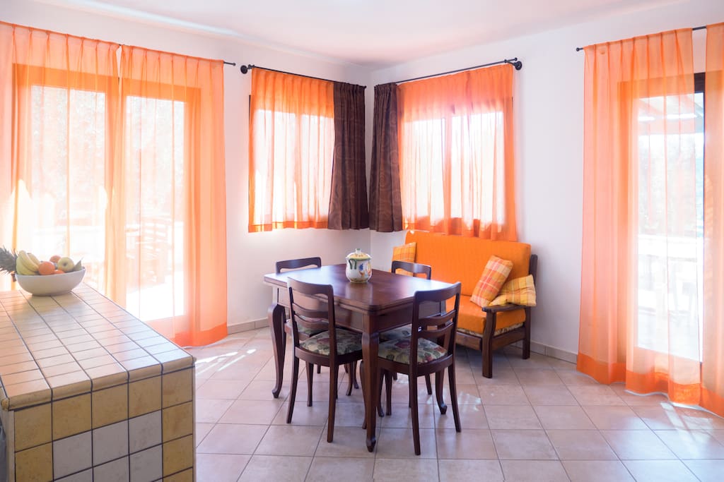 soggiorno e sala pranzo