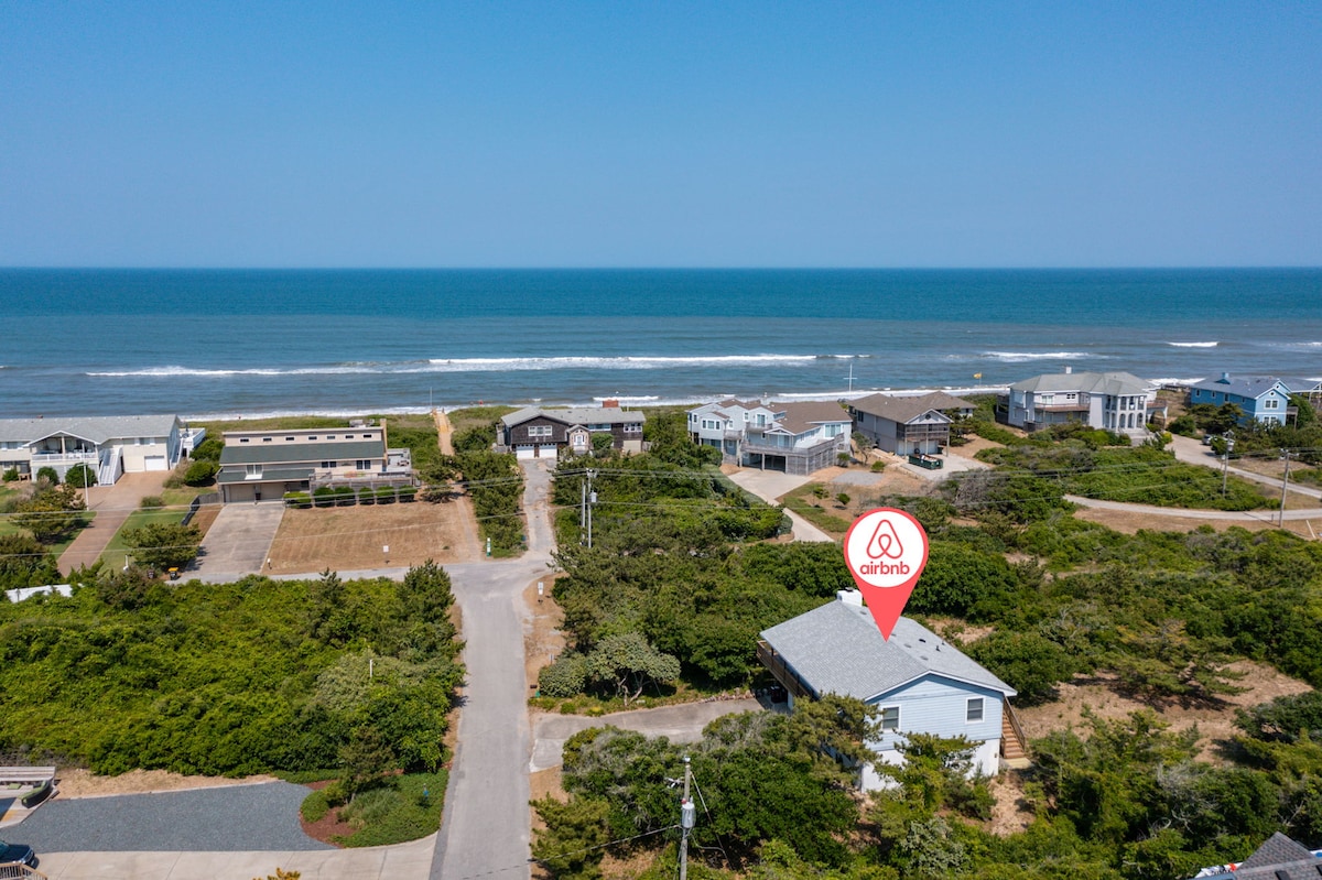 Surf House '77-modern beach vibes & steps to beach