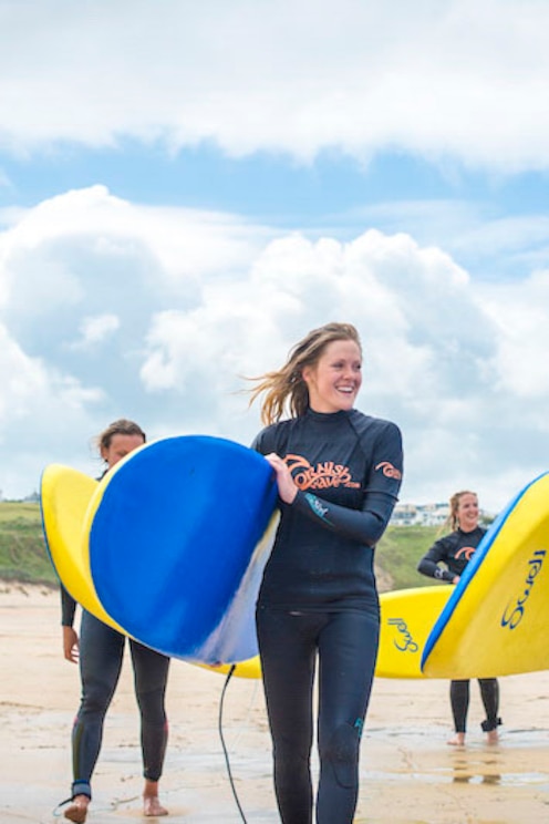 Show full-screen, host-provided image