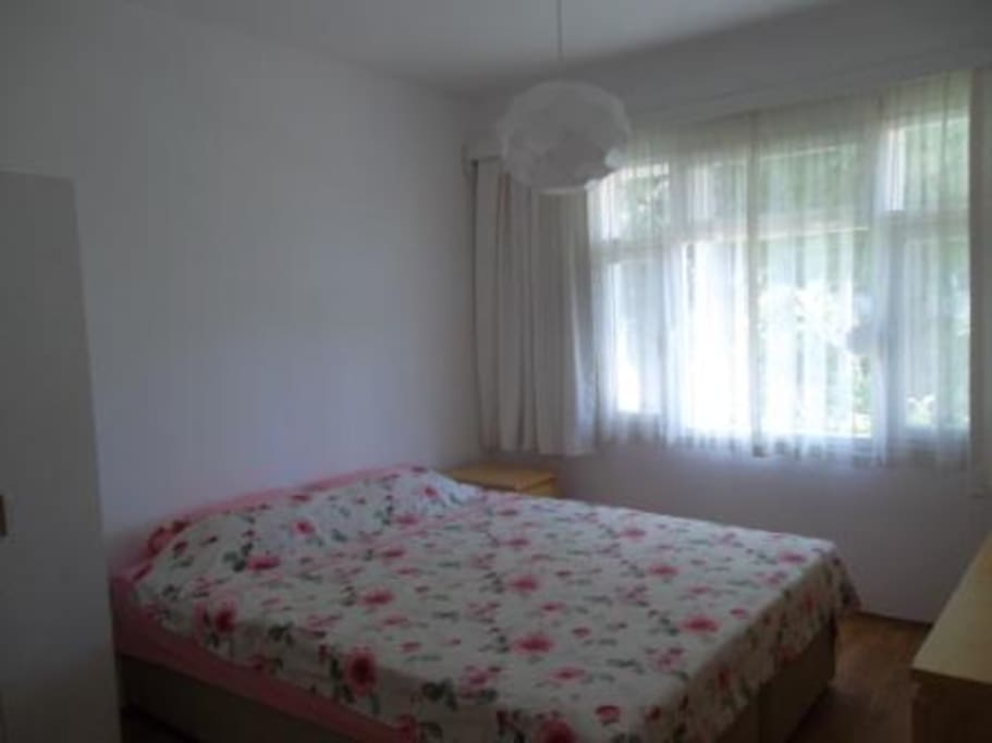 1st bedroom