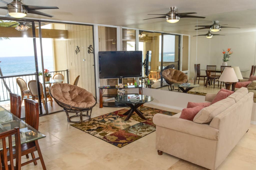 Your ultimate Hawaiian getaway awaits at this stunning Kailua-Kona vacation rental condo!