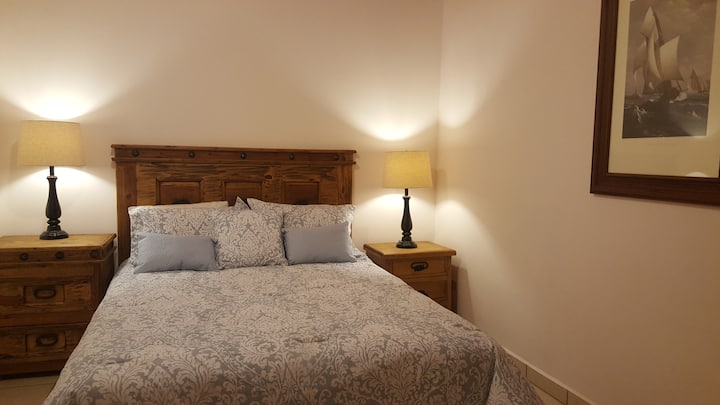 ด้านล่าง: ห้องนอนที่ 2