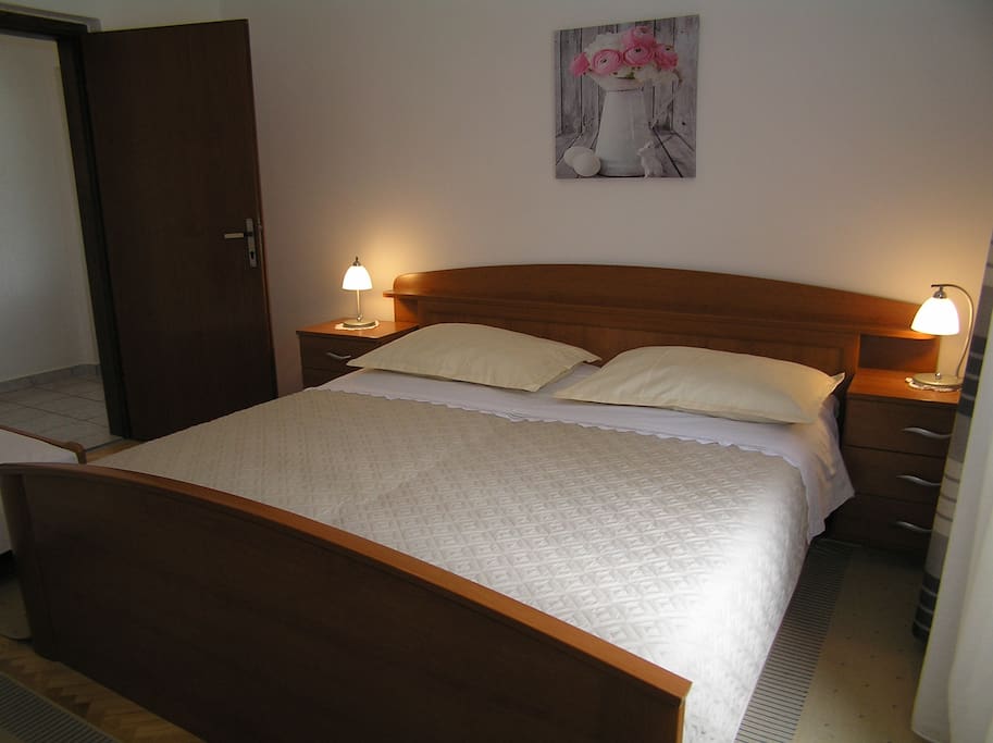 Sleeping room 1