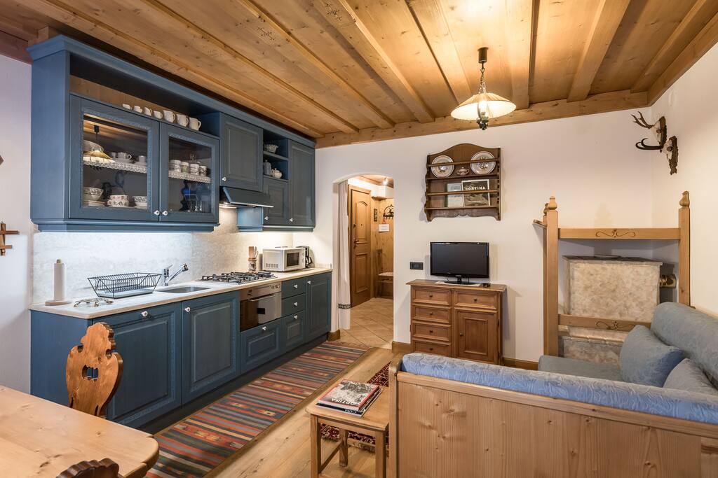 Zona salotto e cucina