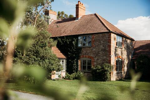Large cottage with AGA and stunning views