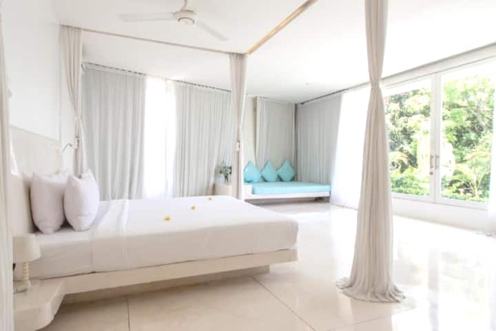 Veliki bračni krevet (širine 180 - 200 cm)