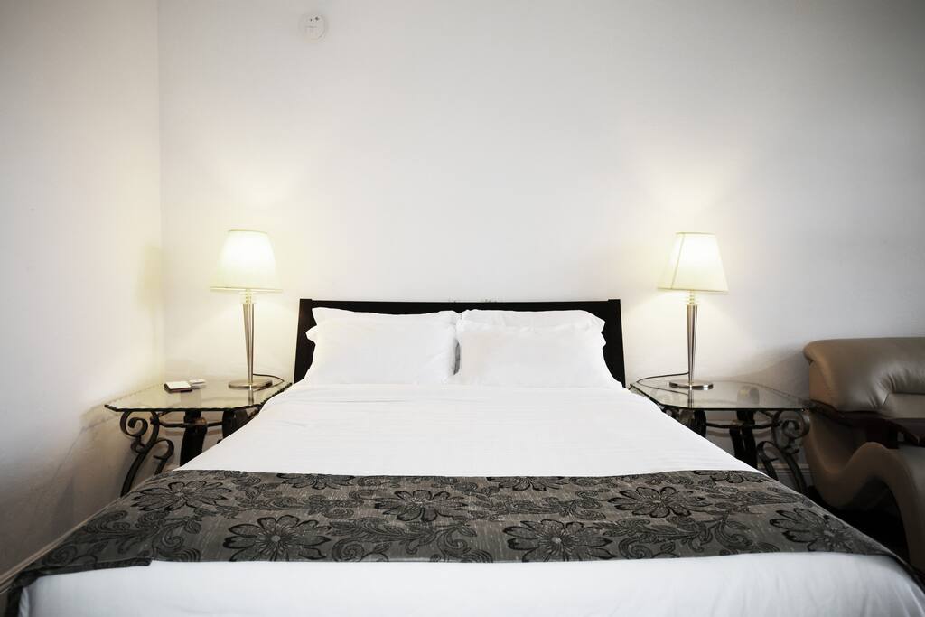 queen bed