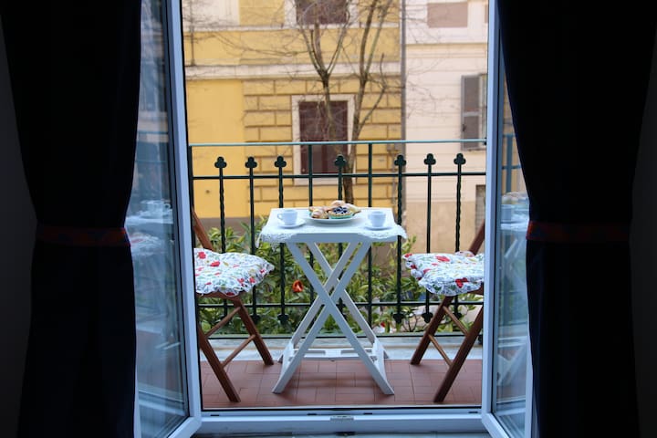 Tweety Vatican House in the center of Rome