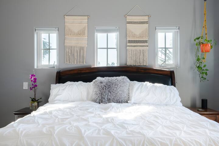 Soak in a Hot Tub at a Mediterranean Beach House gallery image 3