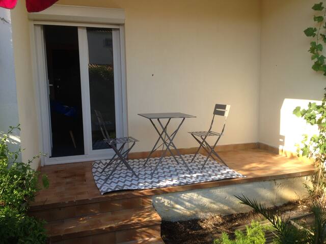 Entire home with 1 bedrooms in Narbonne - Classic apartment - marina room