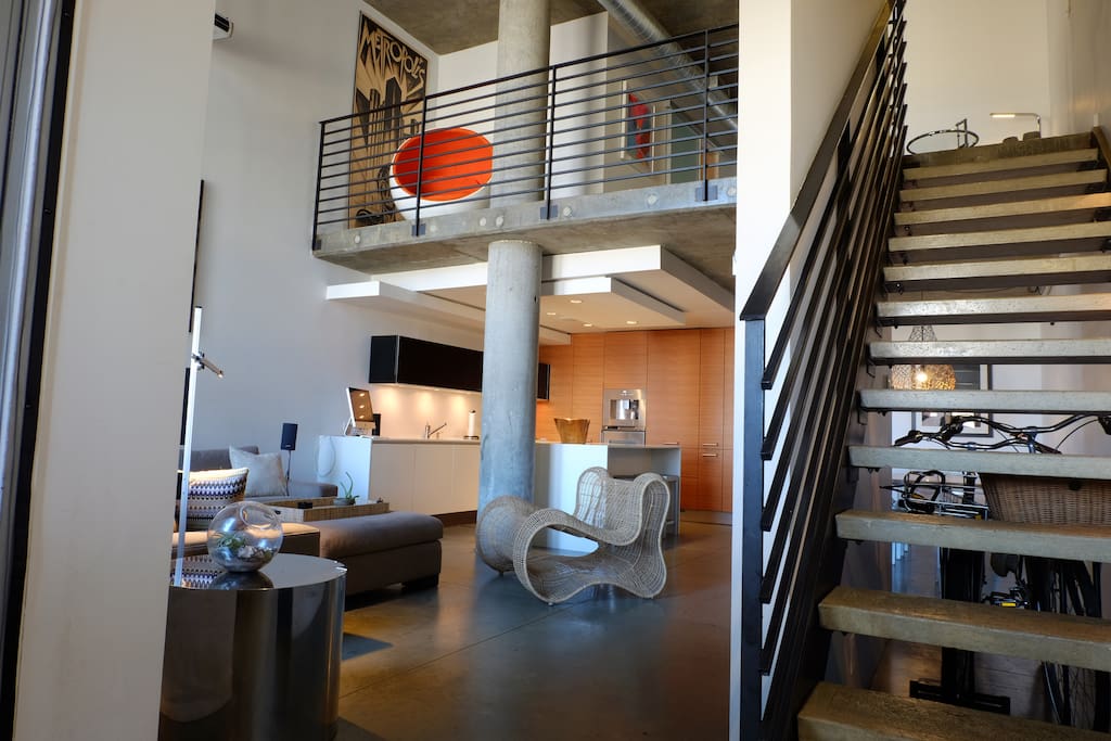 Spacious, Airy, Loft Living