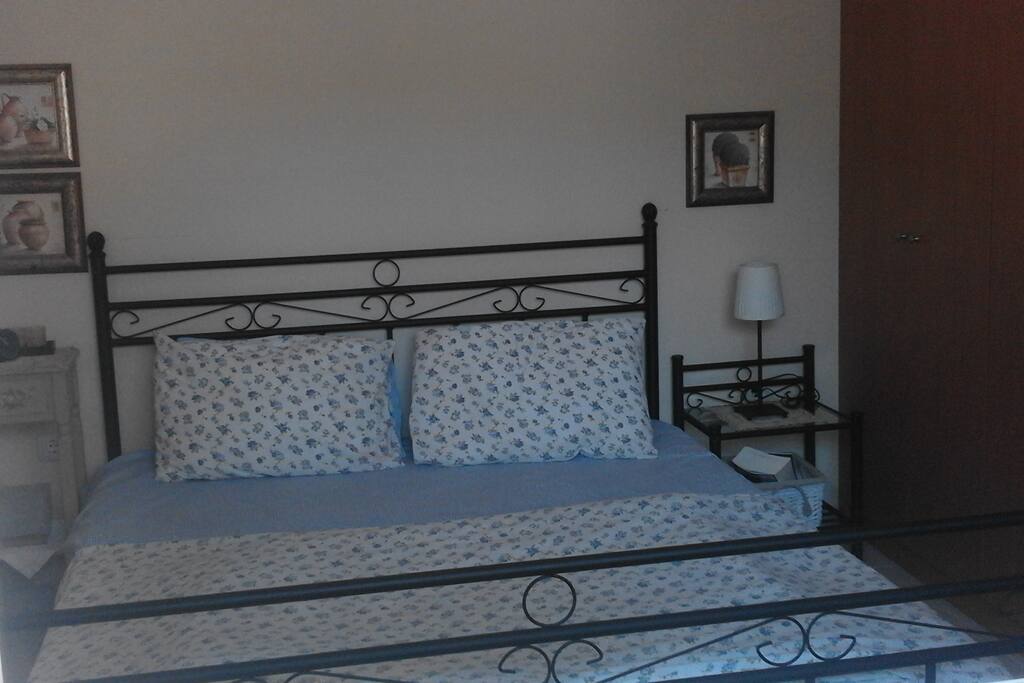 Bedroom_1