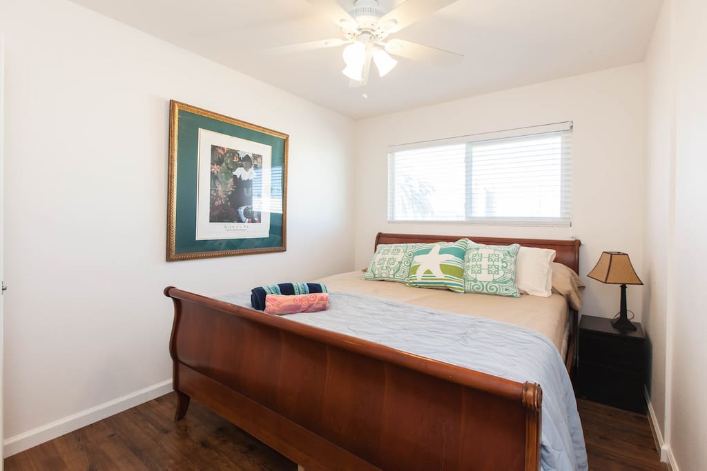 Huge Cal-King Bed in airy bedroom