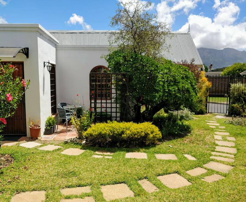 Easy access from front gate