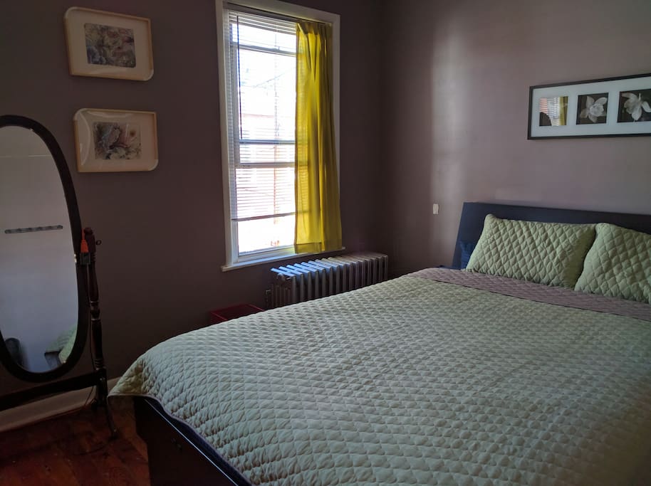 Guest room