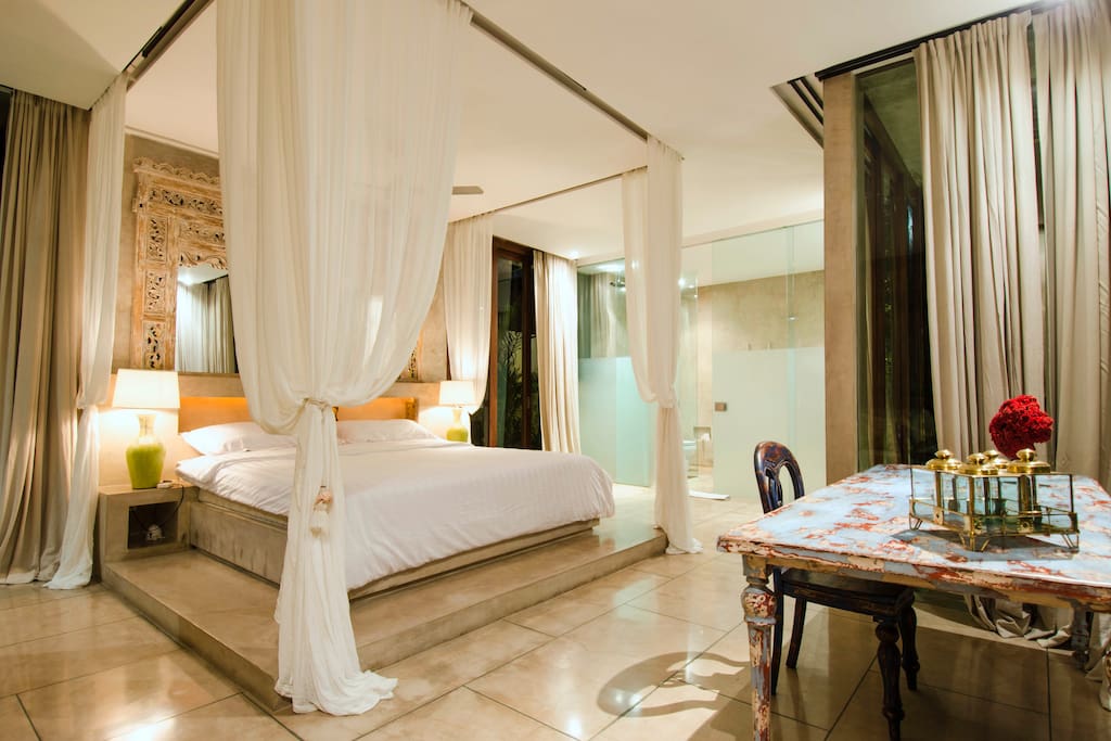 BEDROOM 1: King Bed, Working Desk and Private indoor Bathroom