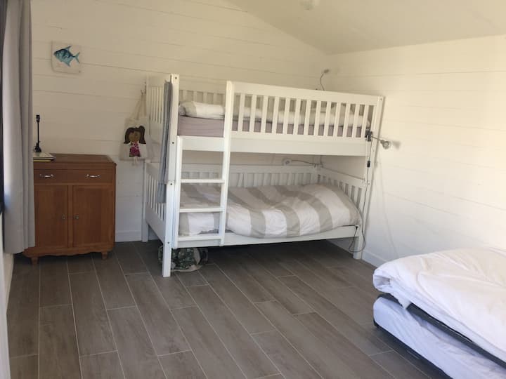 საძინებელი 2