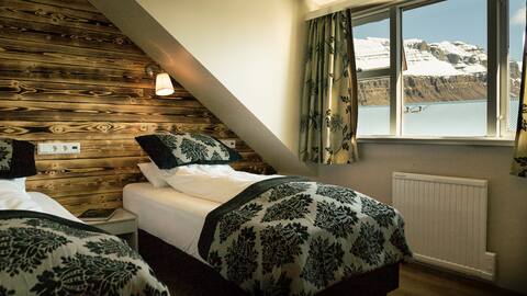 Comfortable Twin Room *Private Bathroom*