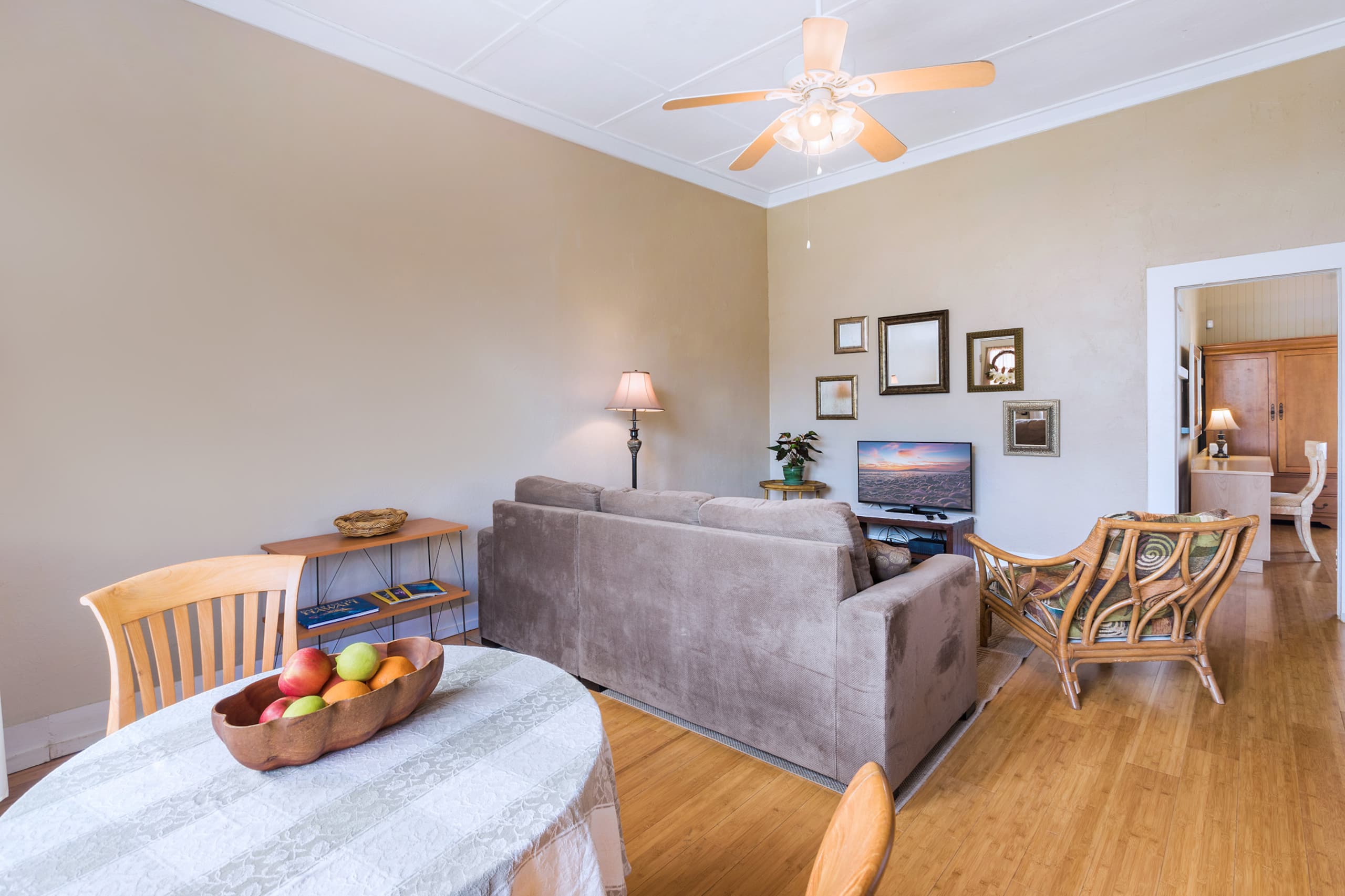Renovated Plantation Home; Walk into Wailuku Town! - Image 6