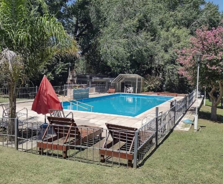 Hotel ideal, La Falda, Còrdova Hotels per llogar a La Falda, Córdoba