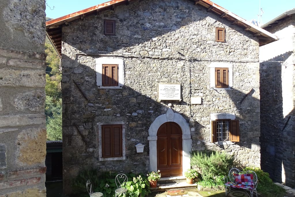 the front of Casa di Sarah