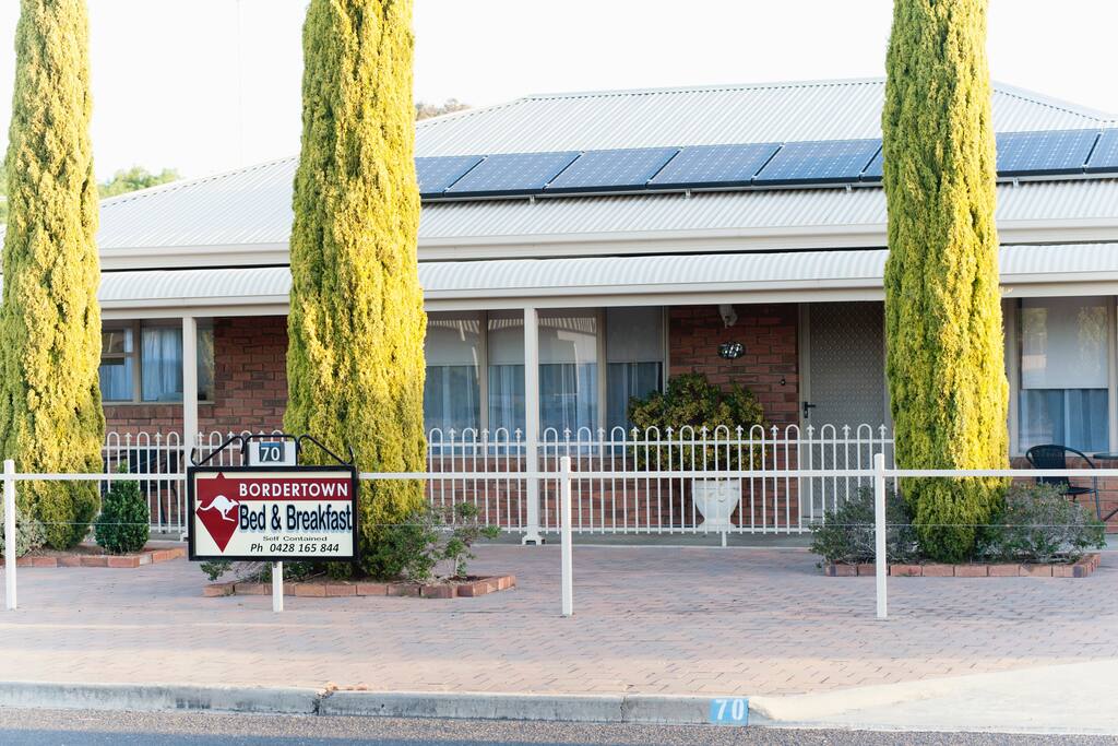 B&B is part of a 3 bedroom house, separating into Unit 1 with 1 ensuite bedroom & Unit 2, with you guessed, 2 bedrooms!