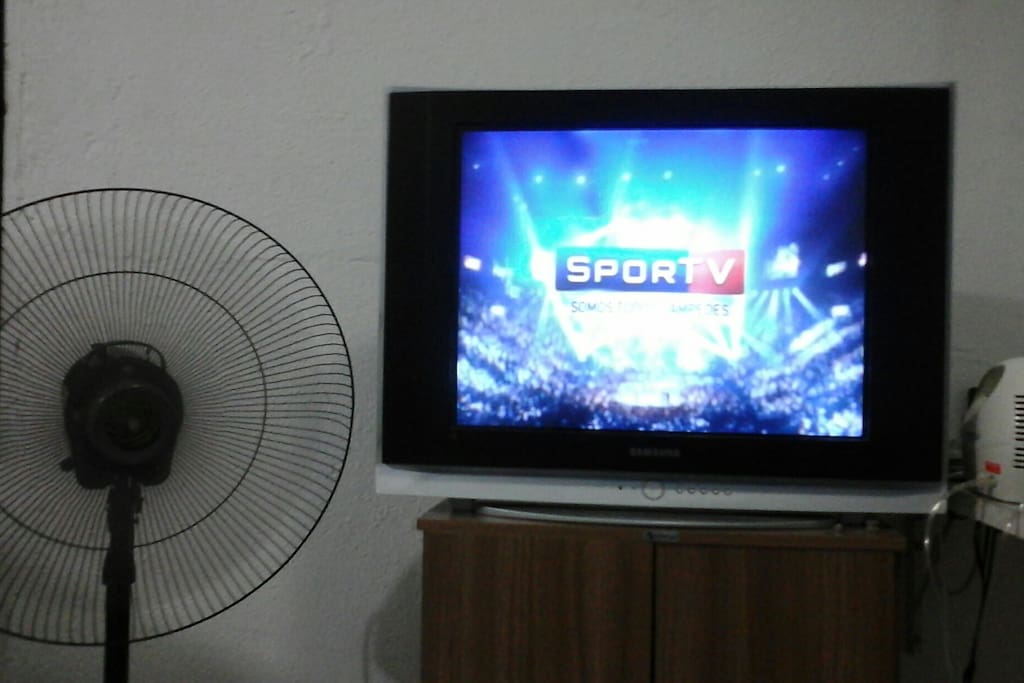 ( Esta TV mudou para uma LCD 32")