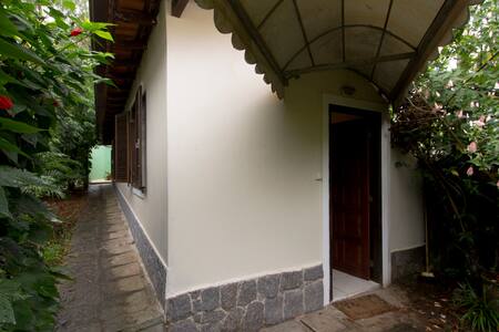 Aconchego na Serra Petropolitana